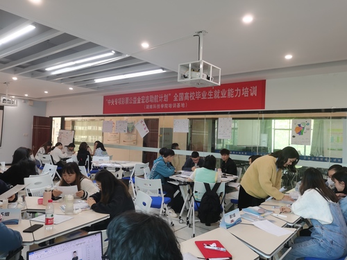 mmexport1650618237784 mmexport1650618237784