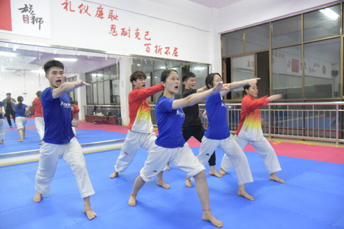 万搏平台体育学院：专业建设谱新篇 综合育人结硕果